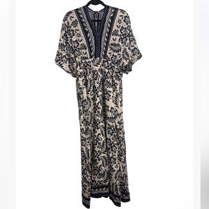 Cato v neck maxi dress blue and cream floral pattern NWT